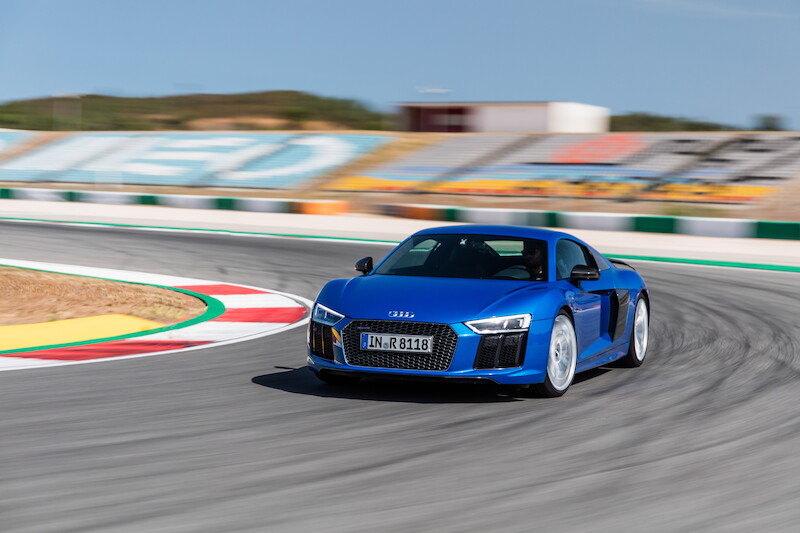 Audi R8 V10 Plus - niebieski Ara