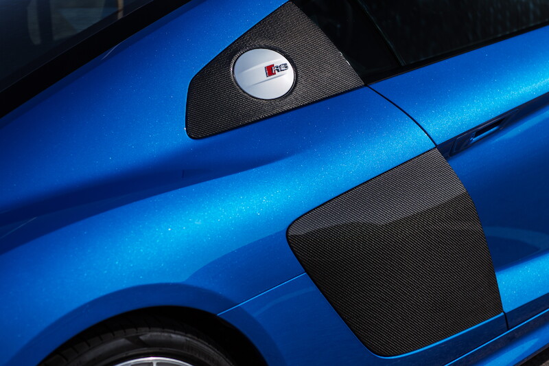 Audi R8 V10 Plus - niebieski Ara