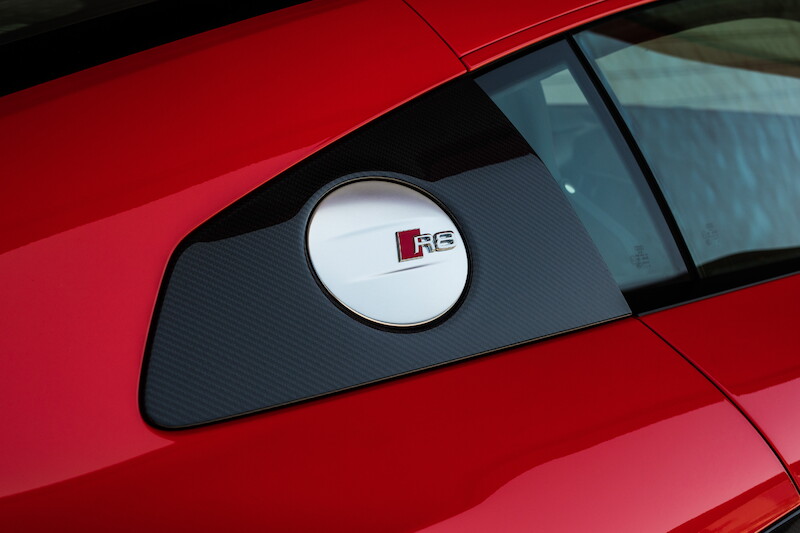 Audi R8 V10 Plus - czerwony Dynamit