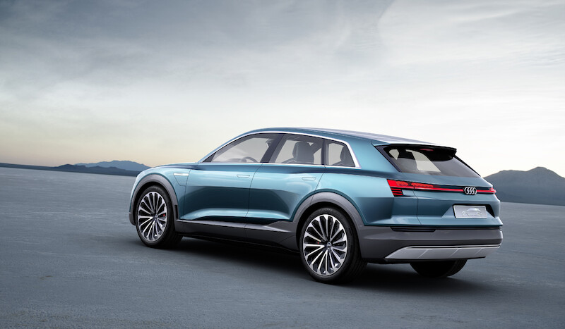 Audi e-tron quattro concept: Radość bezkompromisowej elektrycznej jazdy