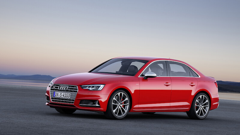 Na czele konkurencyjnej stawki - nowe Audi S4 i S4 Avant
