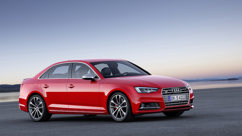 Na czele konkurencyjnej stawki - nowe Audi S4 i S4 Avant