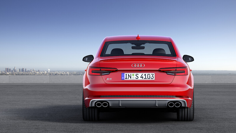 Na czele konkurencyjnej stawki - nowe Audi S4 i S4 Avant