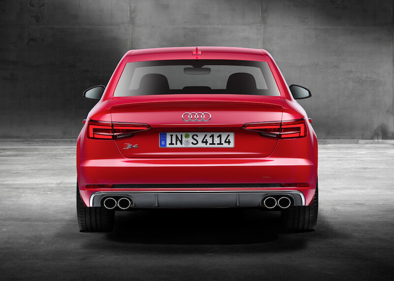 Na czele konkurencyjnej stawki - nowe Audi S4 i S4 Avant