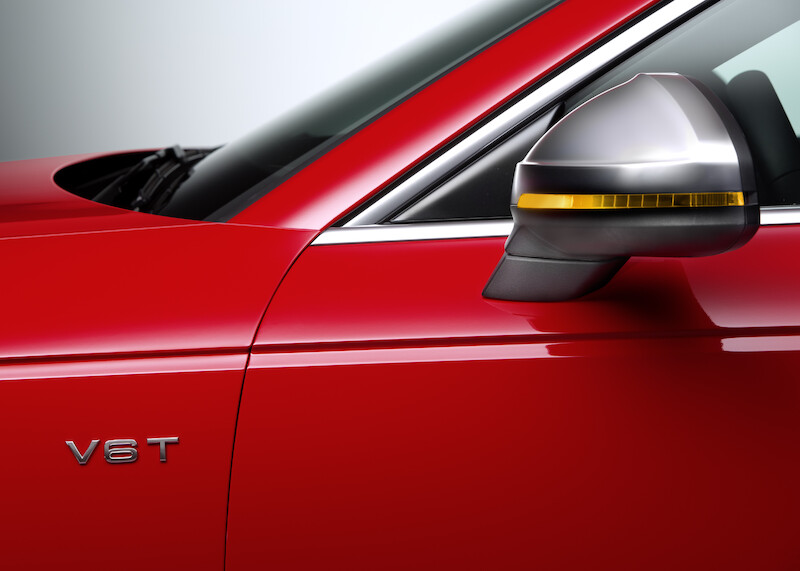 Na czele konkurencyjnej stawki - nowe Audi S4 i S4 Avant