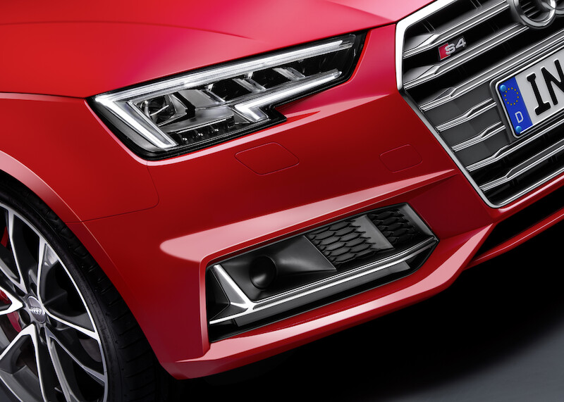 Na czele konkurencyjnej stawki - nowe Audi S4 i S4 Avant