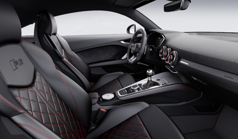 Silniejsze niż kiedykolwiek: nowe Audi TT RS Coupé i nowe Audi TT RS Roadster