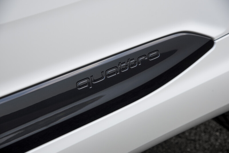 Audi SQ7 - biały Tofana