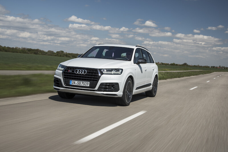 Audi SQ7 - biały Tofana