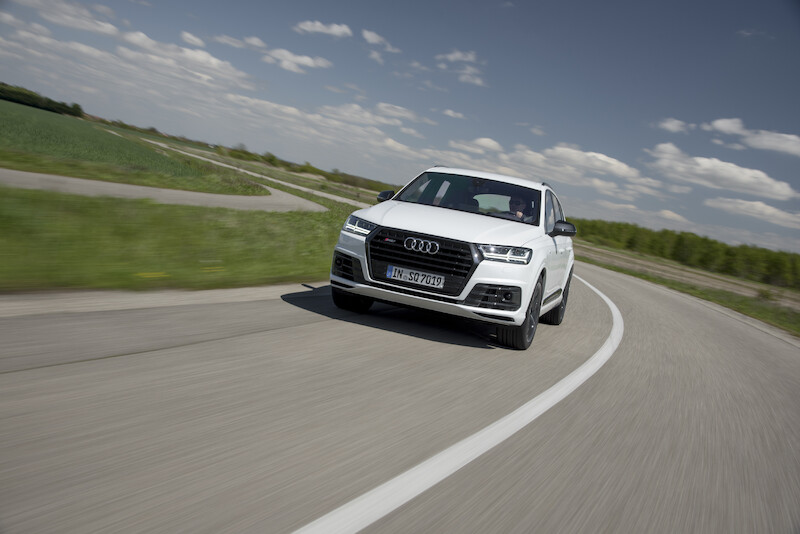 Audi SQ7 - biały Tofana