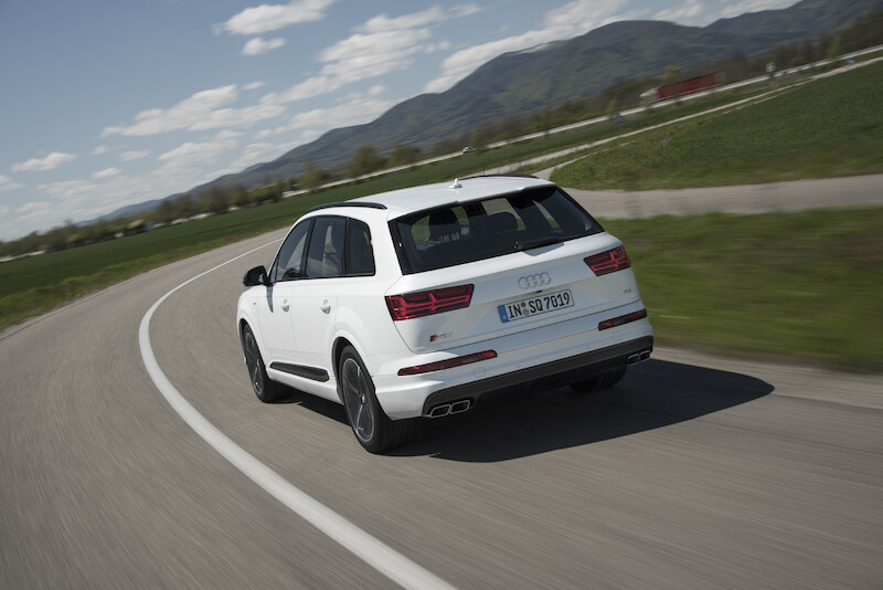 Audi SQ7 - biały Tofana