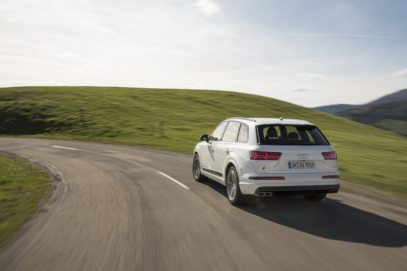 Audi SQ7 - biały Tofana