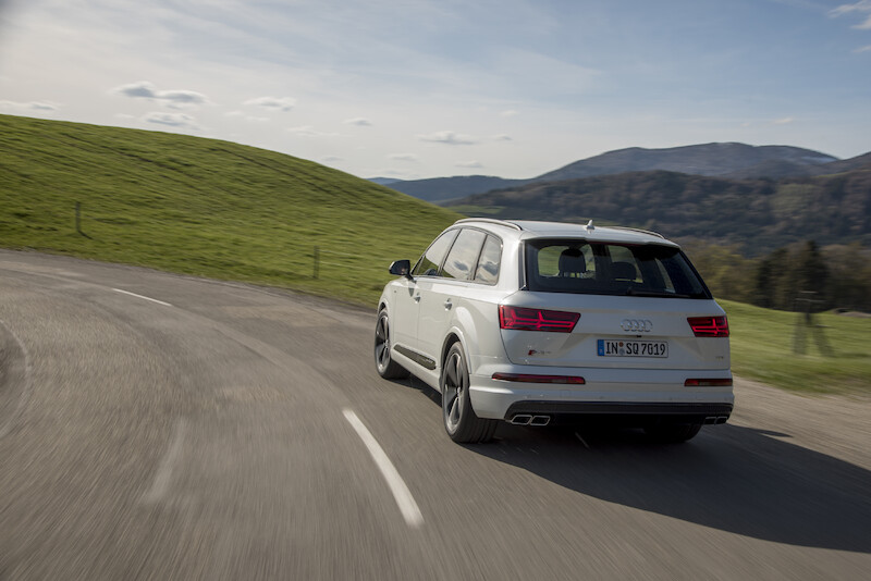 Audi SQ7 - biały Tofana