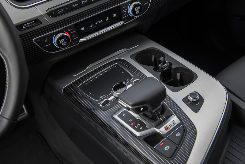 Audi SQ7 - biały Tofana