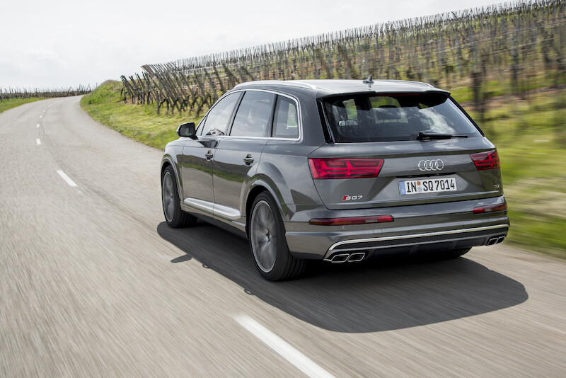 Audi SQ7 - szary Daytona