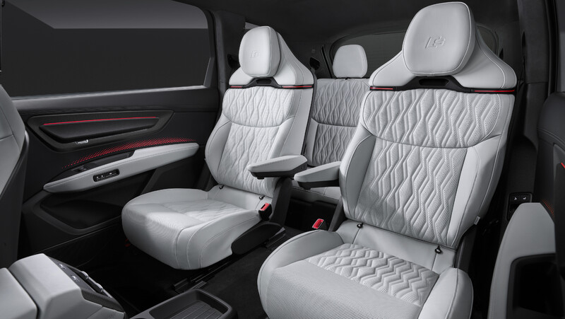 Nowy flagowy model w portfolio – Audi Q9 na nowo definiuje przestronność i komfort